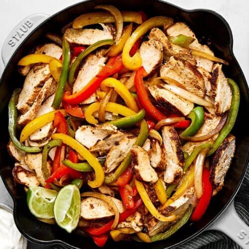 Chicken Fajitas - Easy &amp; Flavorful!