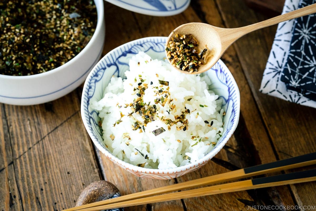You can also make Homemade Furikake (Rice Seasoning).
