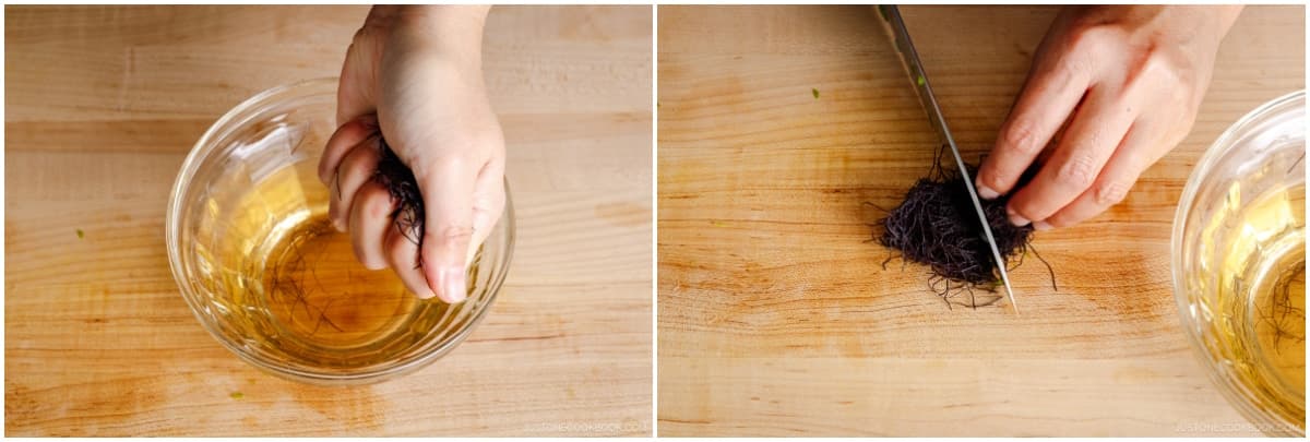 Squeeze out the water and cut the ogo into smaller pieces, about 1 inch (2.5 cm) long.