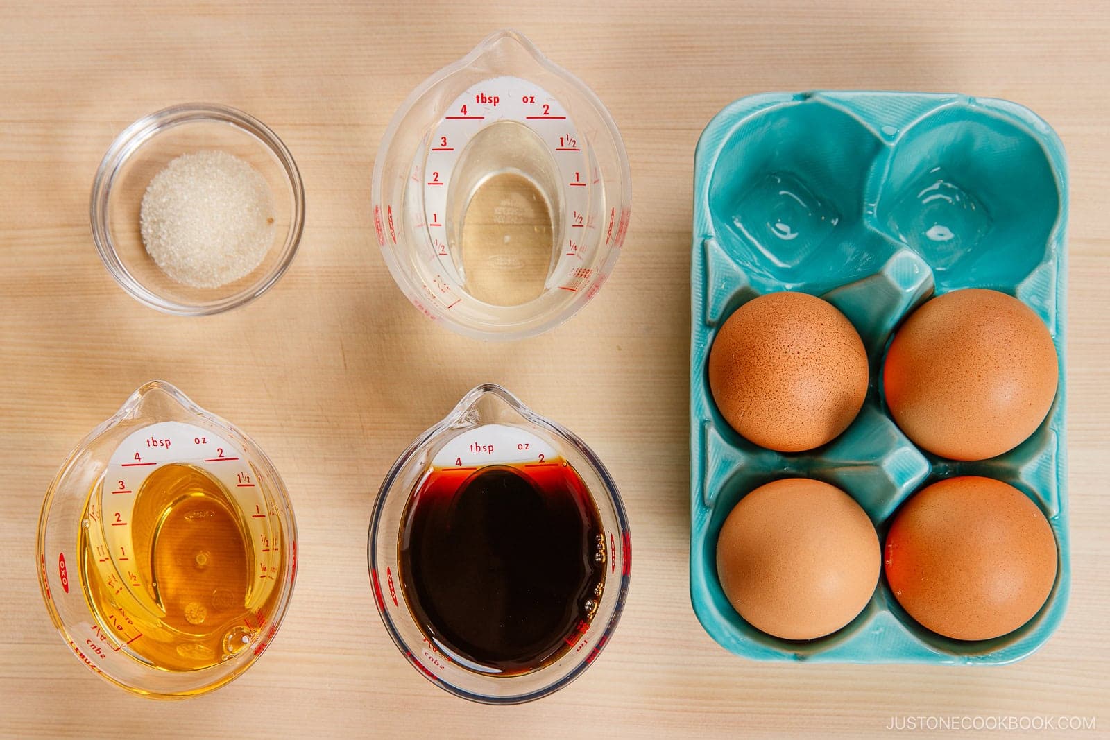 Before You Start: Please note that this recipe requires a marination time of 8 hours or overnight. Now, gather all the ingredients.