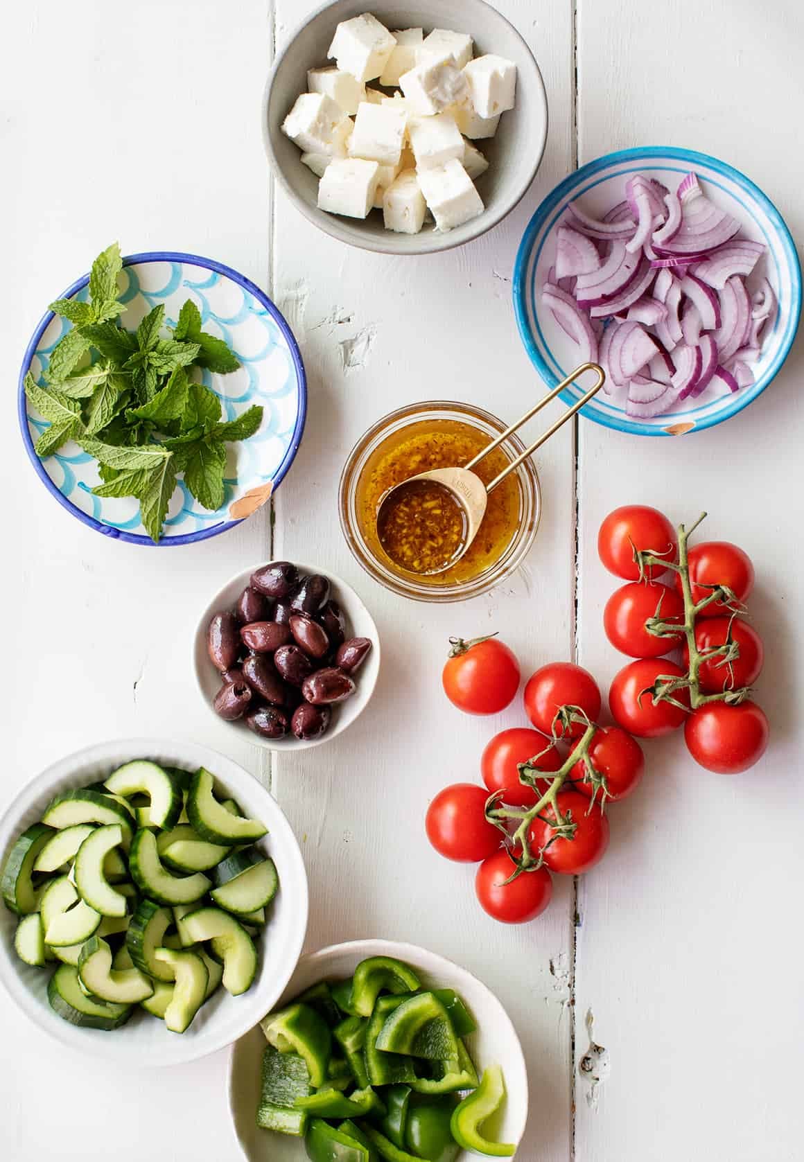 Greek salad recipe ingredients with greek salad dressing
